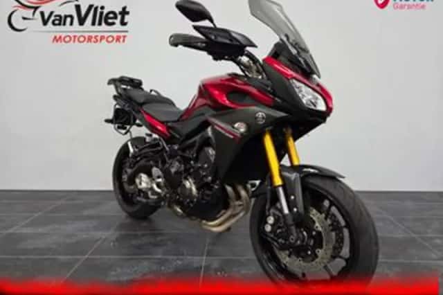 Yamaha Tracer 900 (2016) thumbnail 1