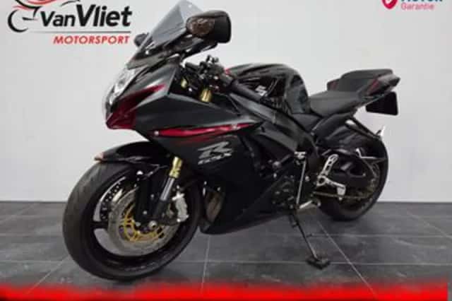 Suzuki GSX-R750 (2013) thumbnail 2