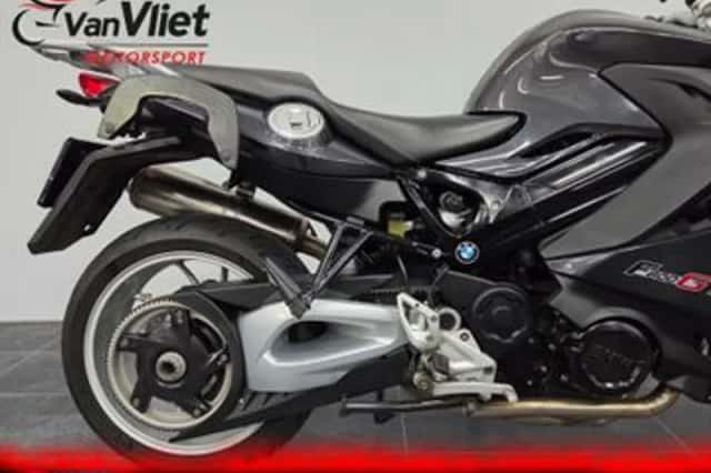 BMW F 800 GT (2013) thumbnail 4
