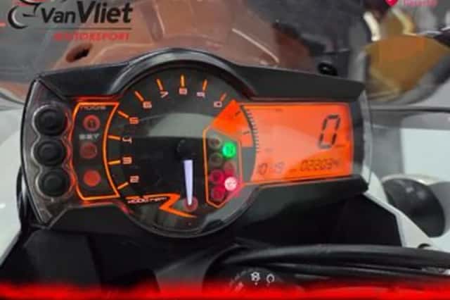 KTM 990 Super Duke R (2010) thumbnail 3