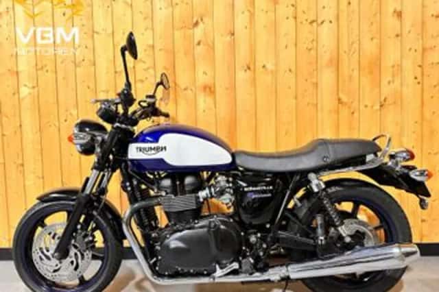 Triumph Bonneville (2015) thumbnail 4