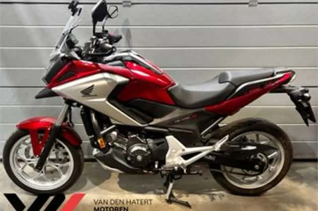 Honda NC750X (2017) thumbnail 6