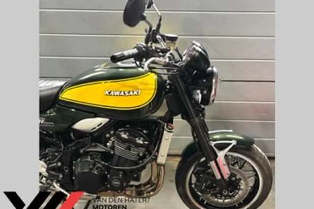 Kawasaki Z900RS (2025) thumbnail 2