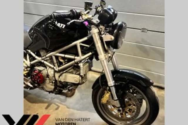 Ducati M 900 I.e. Dark (2002) thumbnail 2