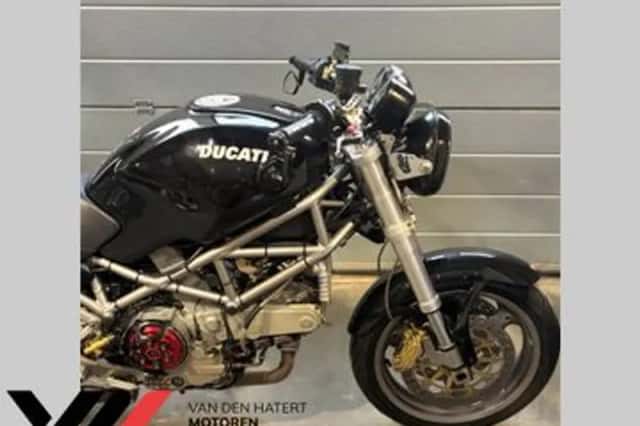Ducati M 900 I.e. Dark (2002) thumbnail 3