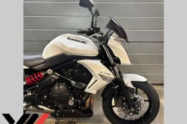 Kawasaki ER-6n (2009) thumbnail 3