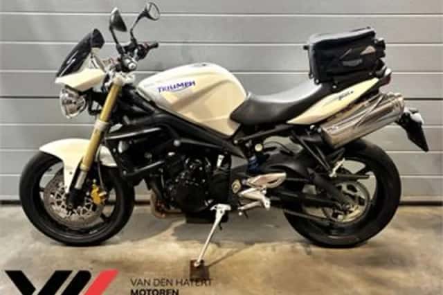 Triumph Street Triple 675 (2010) thumbnail 5