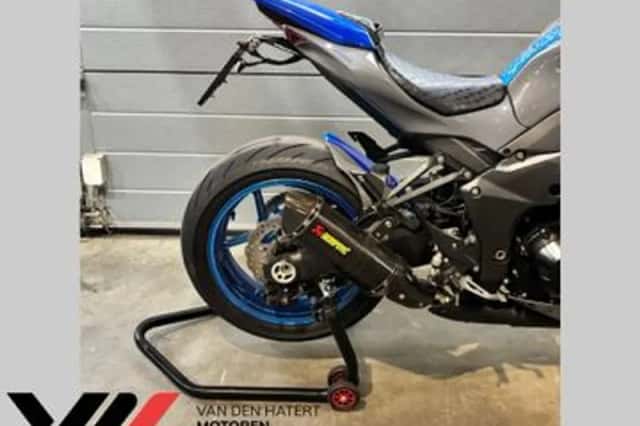 Kawasaki Z1000 (2018) thumbnail 4