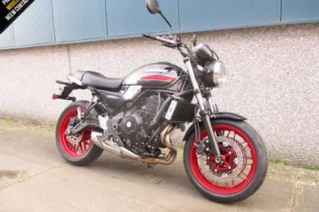 Kawasaki Z 650 RS (2026) thumbnail 2