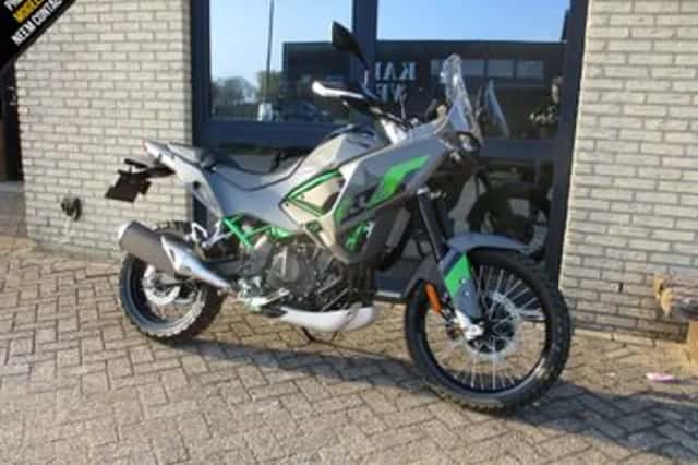 Kawasaki KLE500 SE (2026) thumbnail 2