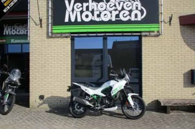 Kawasaki KLE500 SE (2026) thumbnail 4