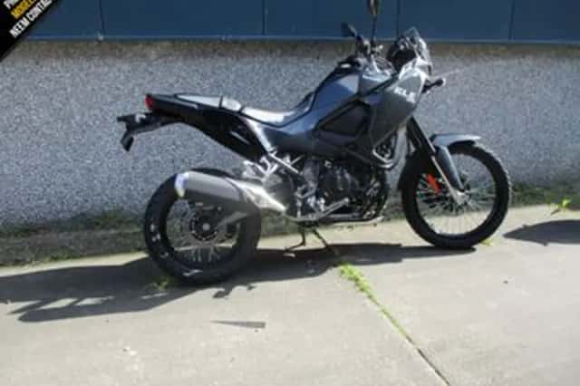 Kawasaki KLE 500 (2026) thumbnail 3