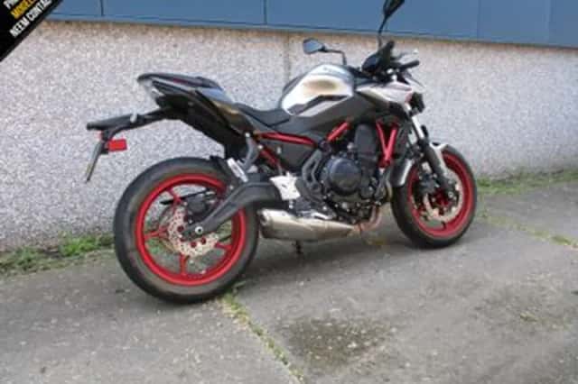 Kawasaki Z650 (2023) thumbnail 2