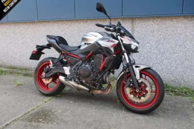 Kawasaki Z650 (2023) thumbnail 3