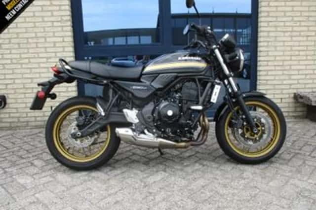 Kawasaki Z 650 RS (2025) thumbnail 2