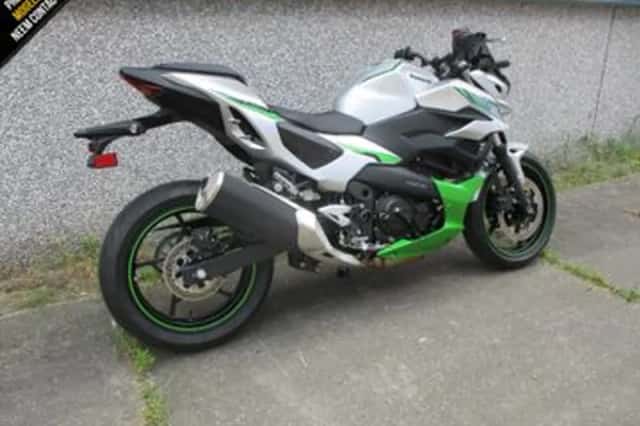 Kawasaki Z7 Hybrid (2026) thumbnail 3