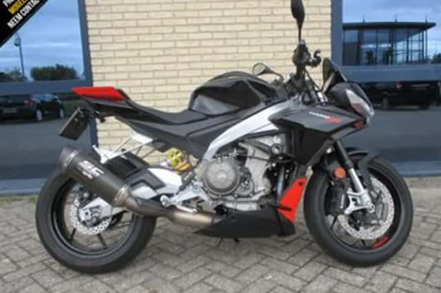Aprilia Tuono 660 FACTORY (2022) thumbnail 2