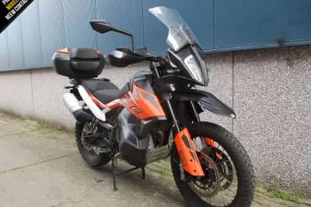 KTM 790 Adventure (2017) thumbnail 2