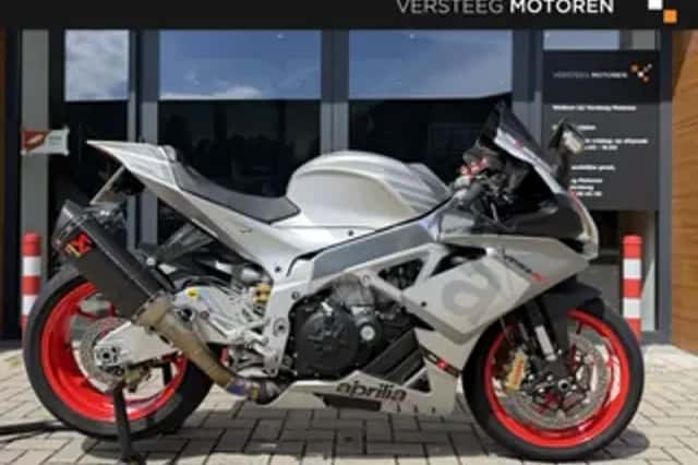 Aprilia RSV4 (2009) thumbnail 1