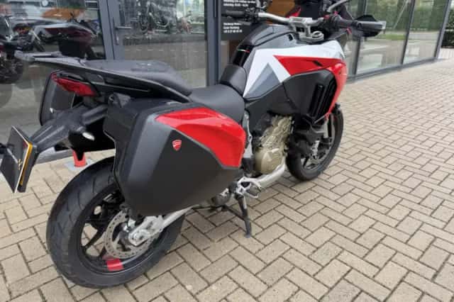 Ducati Multistrada V4S Sport (2021) thumbnail 2
