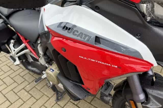 Ducati Multistrada V4S Sport (2021) thumbnail 3
