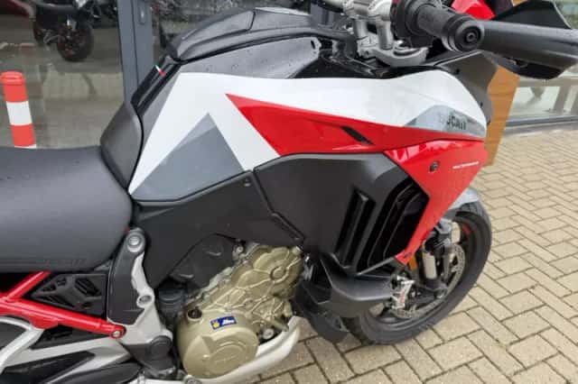 Ducati Multistrada V4S Sport (2021) thumbnail 5
