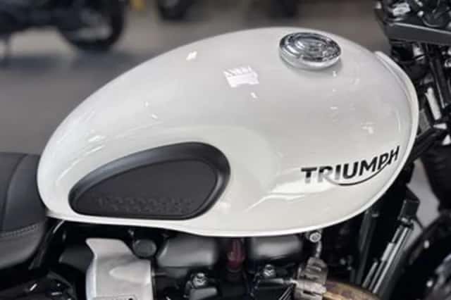 Triumph Street Scrambler 900 (2020) thumbnail 2