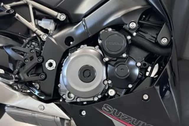 Suzuki GSX-S1000GT (2022) thumbnail 3