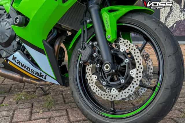 Kawasaki Ninja 650 KRT Edition (2025) thumbnail 4