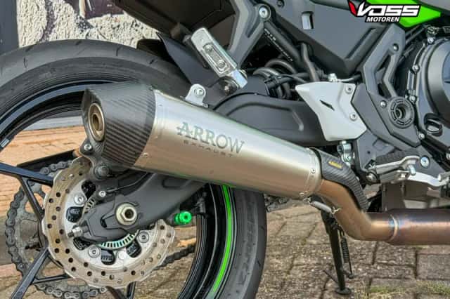 Kawasaki Ninja 650 KRT Edition (2025) thumbnail 5