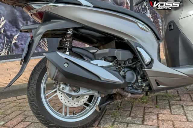Honda SH 300i (2023) thumbnail 3