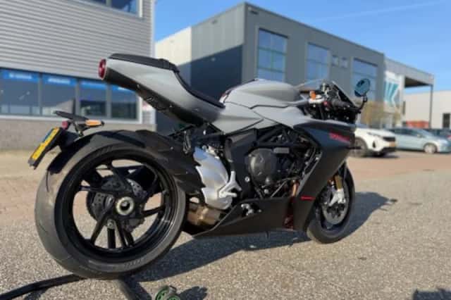 MV Agusta Superveloce (0) thumbnail 6