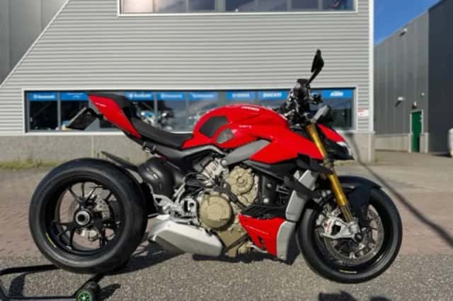 Ducati Streetfighter V4S (0) thumbnail 6