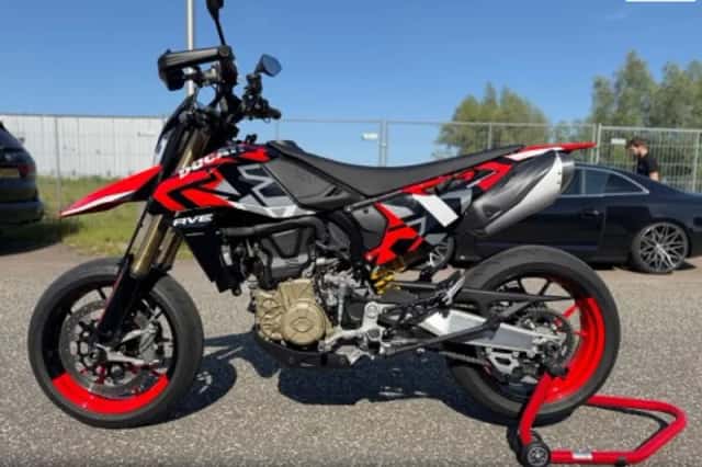 Ducati Hypermotard 698 Mono (0) thumbnail 5