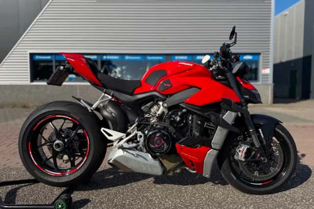 Ducati Streetfighter V4 (0) thumbnail 4