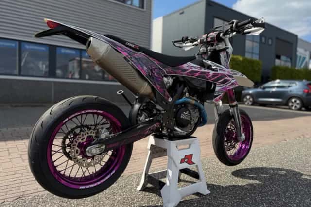 KTM 450 EXC (2022) thumbnail 2
