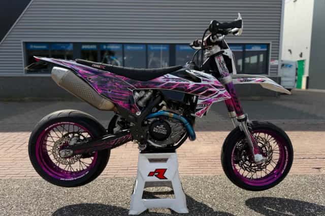 KTM 450 EXC (2022) thumbnail 4