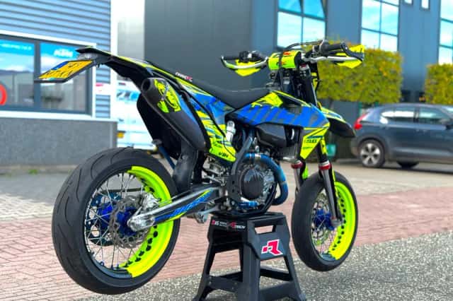 Husqvarna FE 450 (2021) thumbnail 2