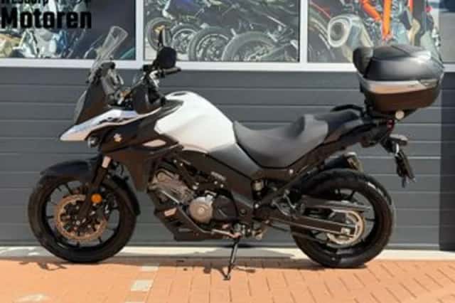 Suzuki V-Strom (2022) thumbnail 2