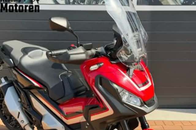 Honda X ADV (2019) thumbnail 4