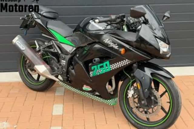 Kawasaki Ninja 250 (2010) thumbnail 1