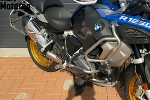 BMW R 1250 GS Adventure (2024) thumbnail 2