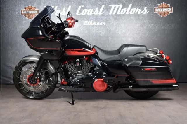 Harley-Davidson CVO Road Glide (2021) thumbnail 5
