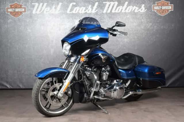 Harley-Davidson Street Glide (2018) thumbnail 4