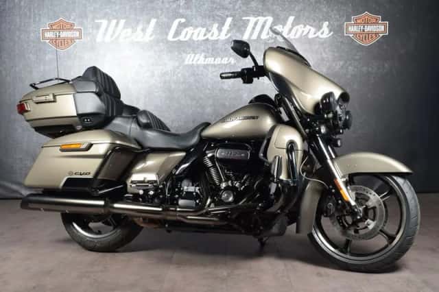 Harley-Davidson 117 FLHTKSE LIMITED CVO (2021) thumbnail 2