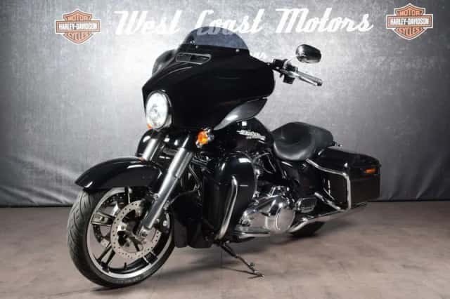 Harley-Davidson Street Glide (2016) thumbnail 4