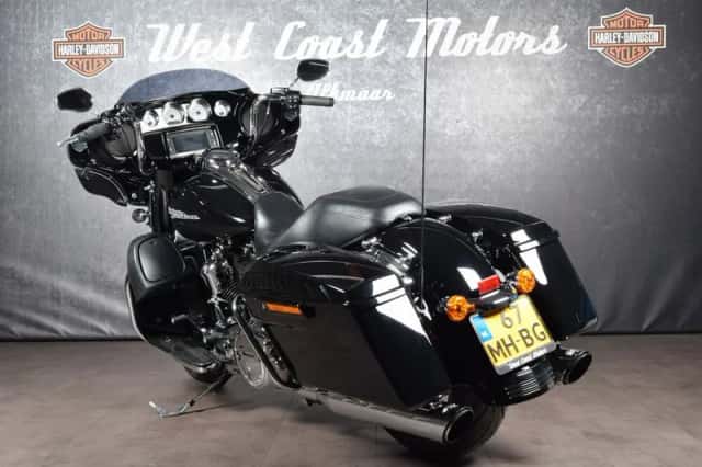 Harley-Davidson Street Glide (2016) thumbnail 6
