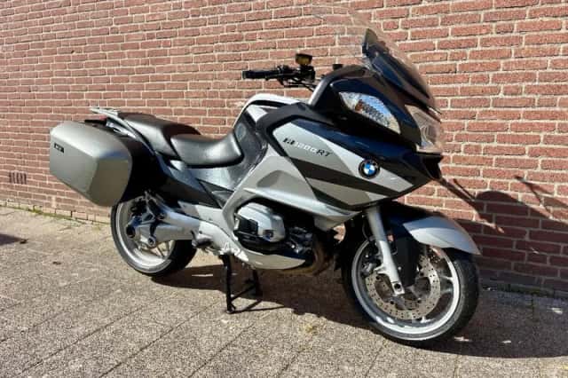 BMW R (2010) thumbnail 2