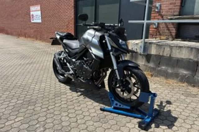 Honda CB750F (2023) thumbnail 2