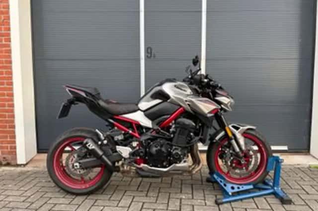 Kawasaki Z900 (2023) thumbnail 1